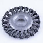 SUMO WHEEL BRUSH TWISTED